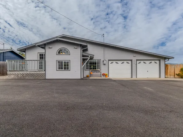 2810 Georgia St, Medford, OR 97501