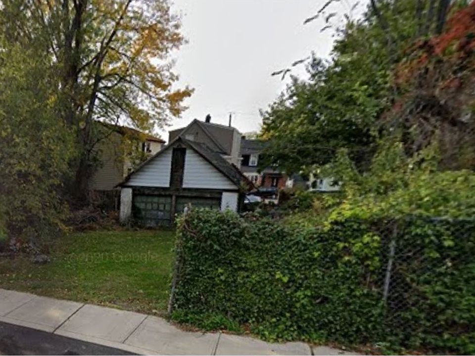1st image of 310 Carnegie Pl