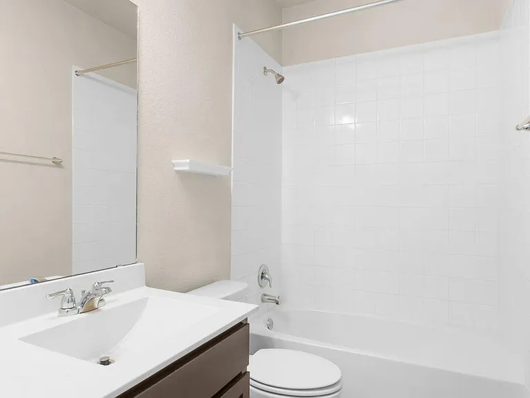 2437 Lyla Ln — Photo 17