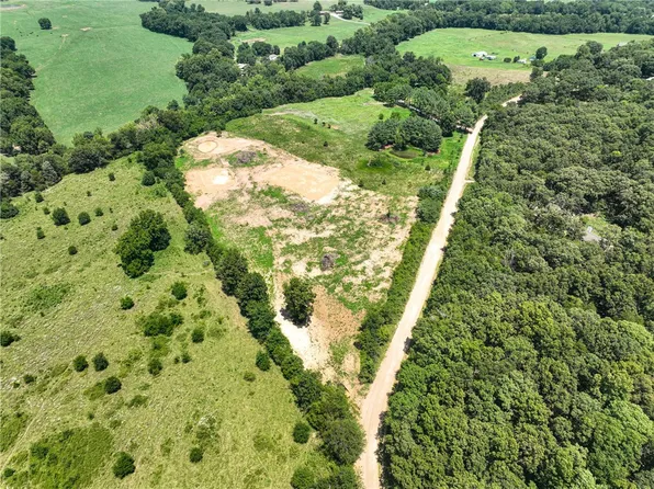 Madison St #7840, Hindsville, AR 72738