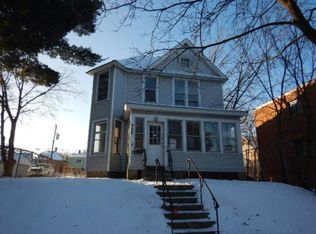 906 Thomas Ave, Saint Paul, MN 55104