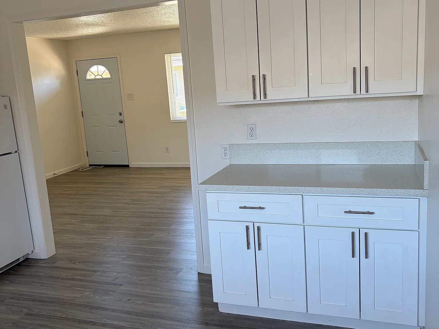 2 bed, $1,895 — Photo 4
