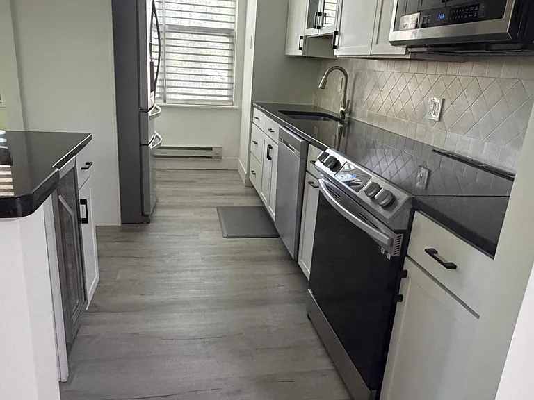 200 Grand Cove Way #2D — Photo 6