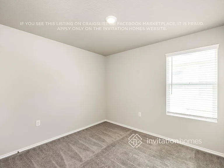 13427 Ashworth Blvd — Photo 11