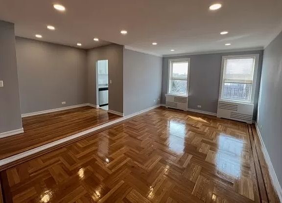 5th image of 1625 E 13th St APT 6