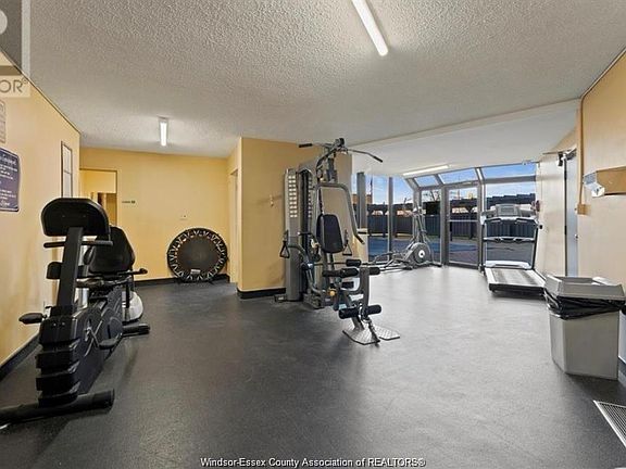 5th image of 111 Riverside Dr E #914