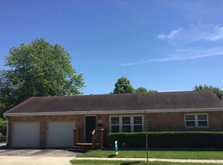 805 Jungles Ave, Aurora, IL 60505