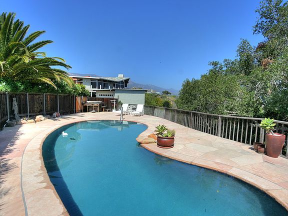 5th image of 660 Alto Dr