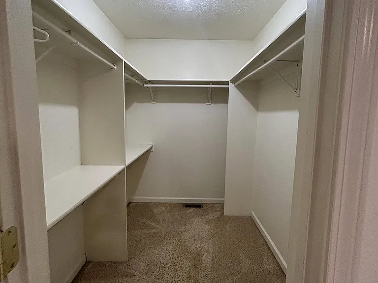 320 S Ashley Ave — Photo 14