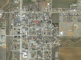 202 Coffee Ave, Blair, OK 73526