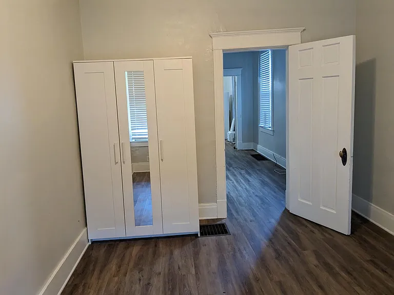 457 Forest Ave #1 — Photo 4