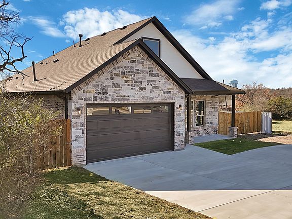 3rd image of 4754 Ramey Ave