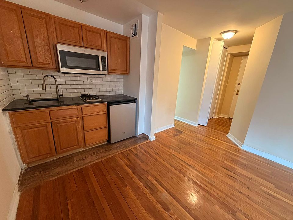 1st image of 14202 84th Dr APT 2p