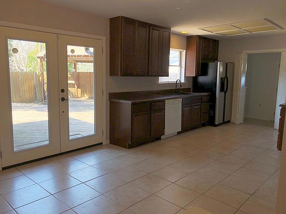 3rd image of 8632 Gladwood Ln