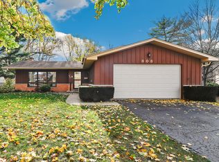 808 Burning Tree Ln, Naperville, IL 60563