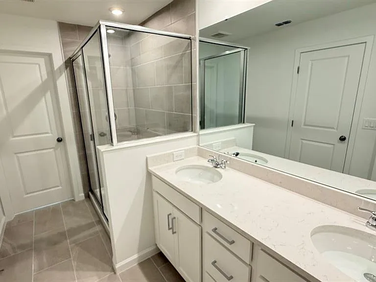 1350 Tarflower Dr — Photo 14