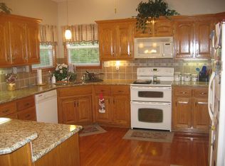 429 SE Breon Bay, Lees Summit, MO 64063
