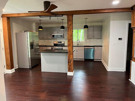 4th image of 114 Shady Oak Ln