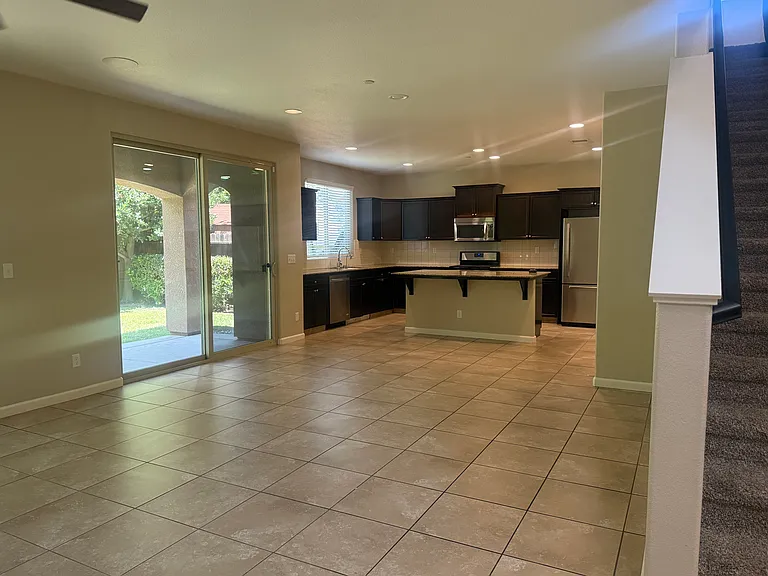3541 Buckingham Ave — Photo 10