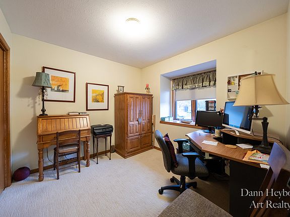 3rd image of 1965 Lakeview Dr Unit 135