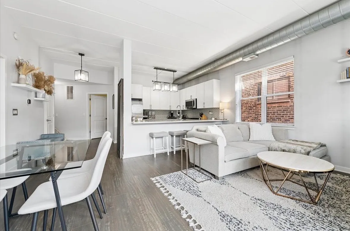 2 bed, $3,800 — Photo 2