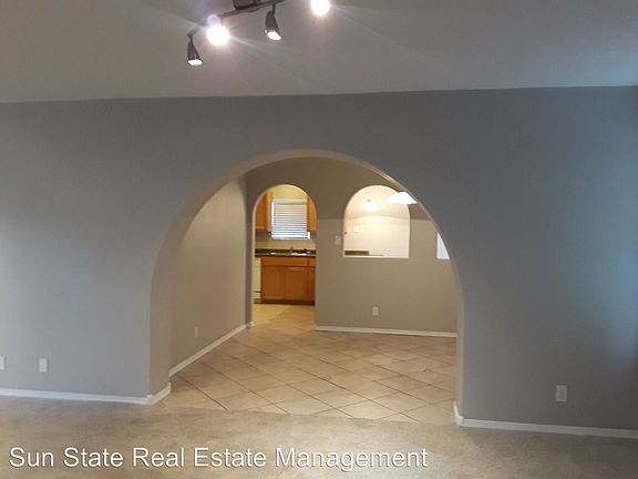 4th image of 5513 Calle Cumbre NW