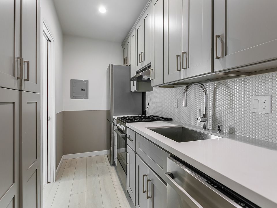 1st image of 4206 S Centinela Ave #A1