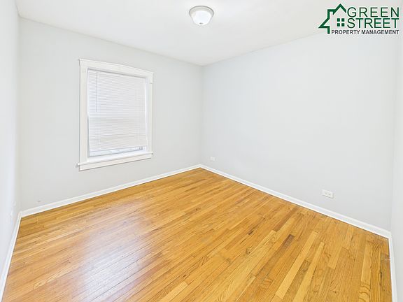 3rd image of 3501 N Springfield Ave #2