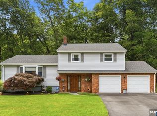213 Alberon Dr, Park Ridge, NJ 07656
