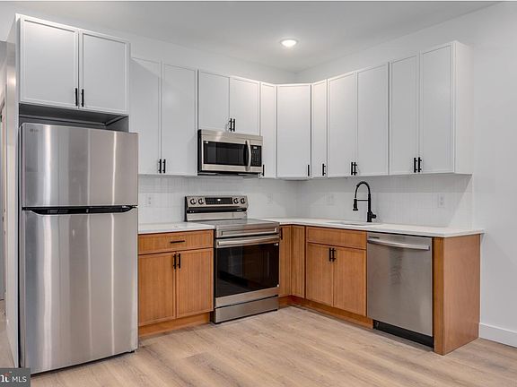 3rd image of 2322 N 5th St #B