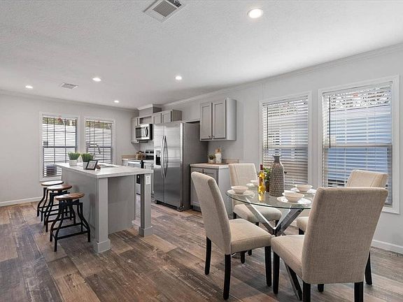 5th image of 1 Horseshoe Ln #18