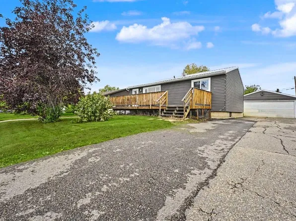 9516 S 98th Ave, Grande Prairie, AB T8V 0N9