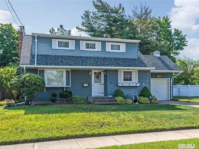 1st image of 693 Alwick Ave