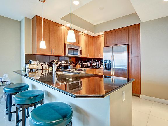 2nd image of 315 NE 3rd Ave APT 1906
