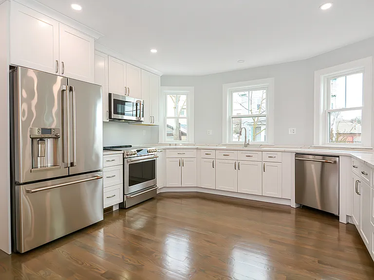 9 Chester St #7 — Photo 2