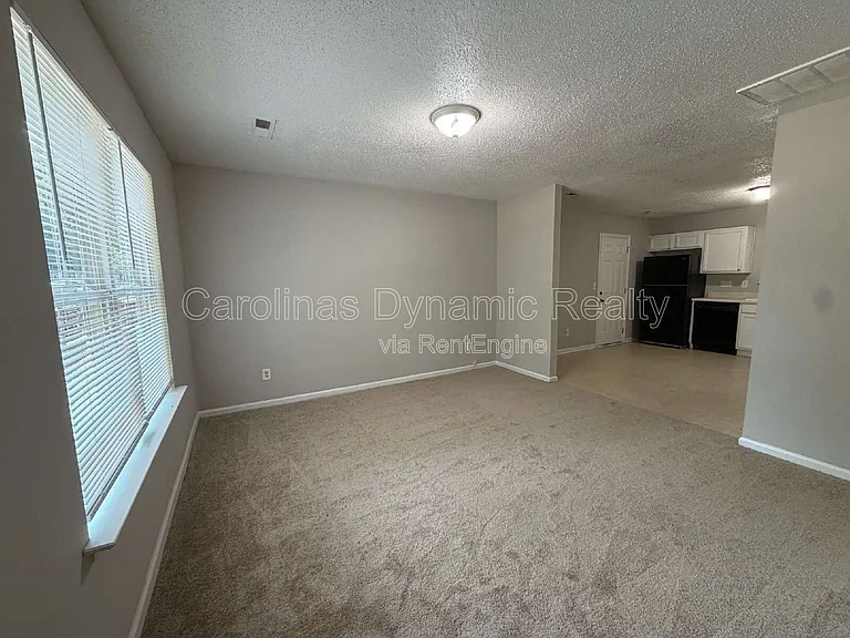 709 Key St — Photo 8