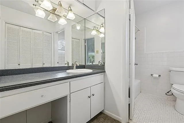 501 Hillary St — Photo 10