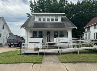 609 12th Ave, Sterling, IL 61081