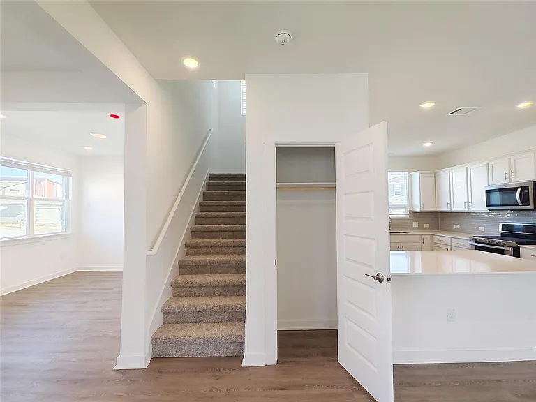 7417 Sagira Path — Photo 9