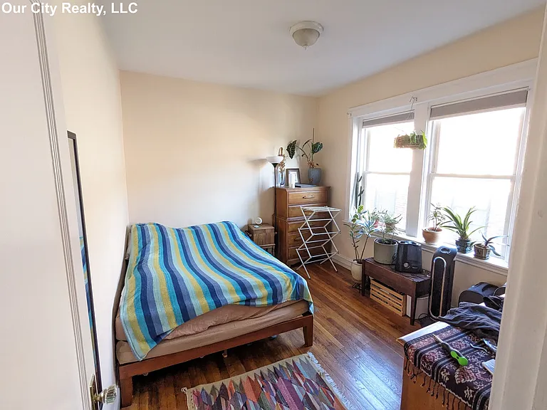 Wendell St — Photo 12
