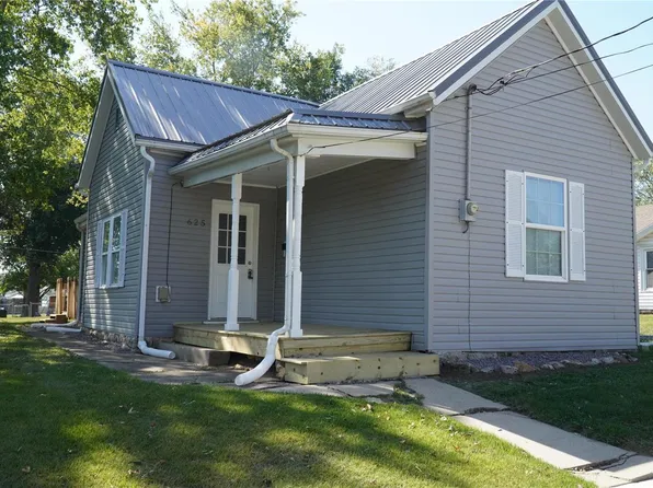 625 W Main Cross St, Palmyra, MO 63461