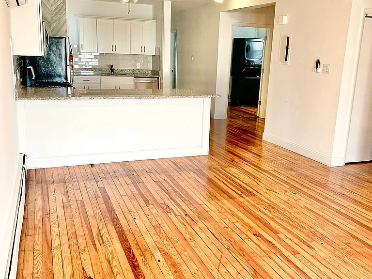 128 N Portland Ave #A — Photo 4