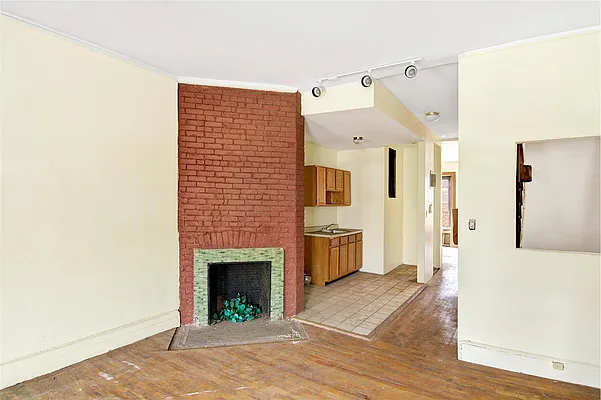 Sold by Douglas Elliman | media 5