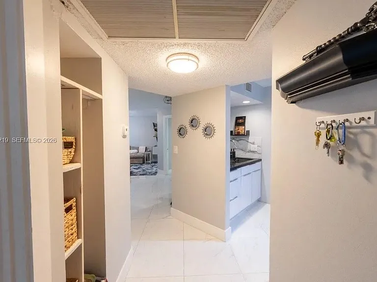 10451 W Broward Blvd #201 — Photo 6