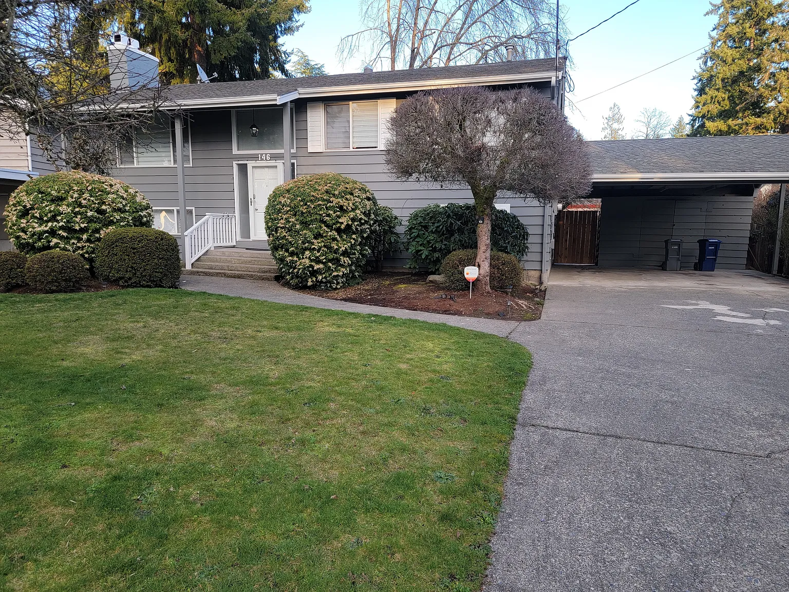4 bed, 3.0 bath, 2400 sqft, $4,600 — Photo 1