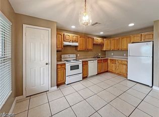 5231 27th St SW, Lehigh Acres, FL 33973