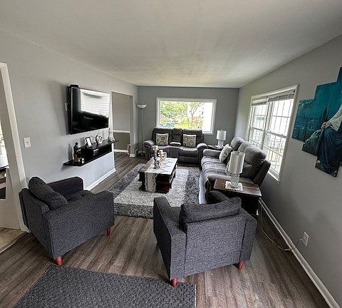 2nd image of 2854 Revere Dr