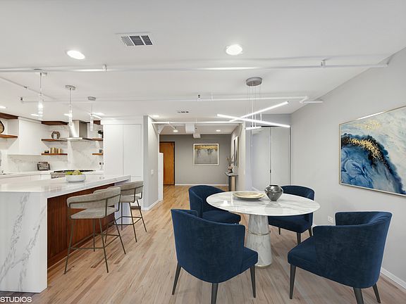 3rd image of 1000 W Washington Blvd Unit 513