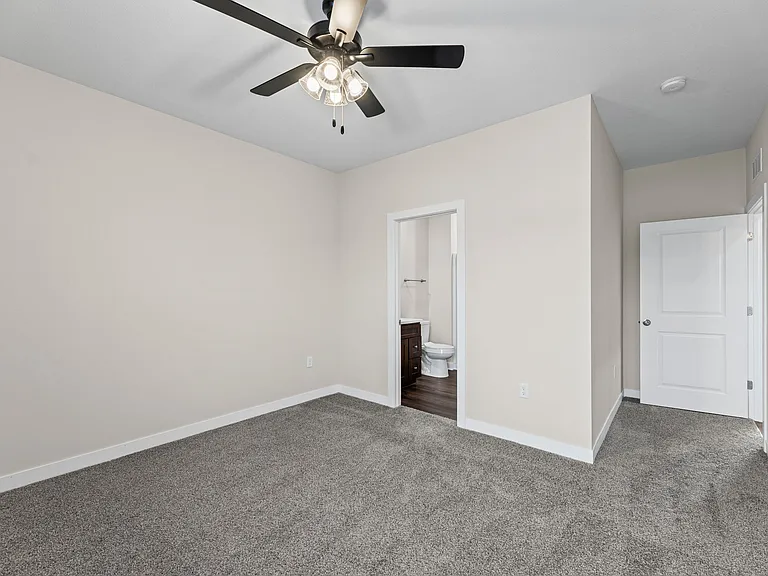 602 Spruce St — Photo 13