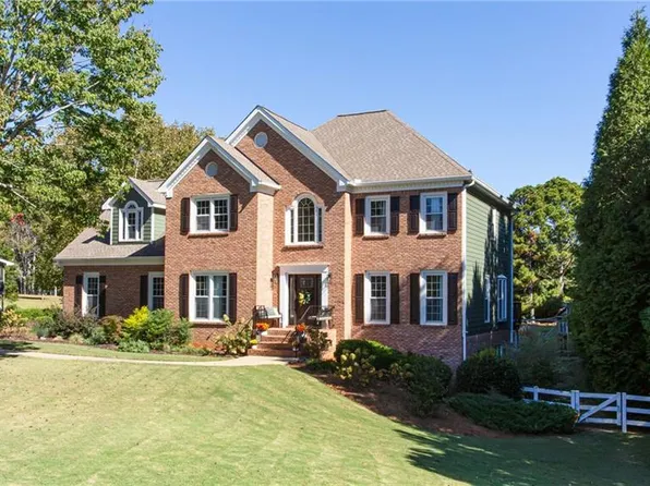 210 Devereux Downs, Roswell, GA 30075